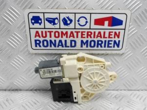 Gebruikte Raammotor Portier Renault Megane III Berline (BZ) 1.5 dCi 110 Prijs € 25,00 Margeregeling aangeboden door Automaterialen Ronald Morien B.V.