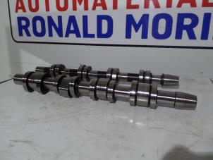 Gebruikte Nokkenas set Volkswagen Golf V (1K1) 2.0 TDI 16V Prijs € 300,00 Margeregeling aangeboden door Automaterialen Ronald Morien B.V.