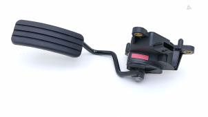 Gebruikte Gaspedaalpositie Sensor Renault Clio III Estate/Grandtour (KR) 1.2 16V TCE 100 Prijs € 20,00 Margeregeling aangeboden door Automaterialen Ronald Morien B.V.