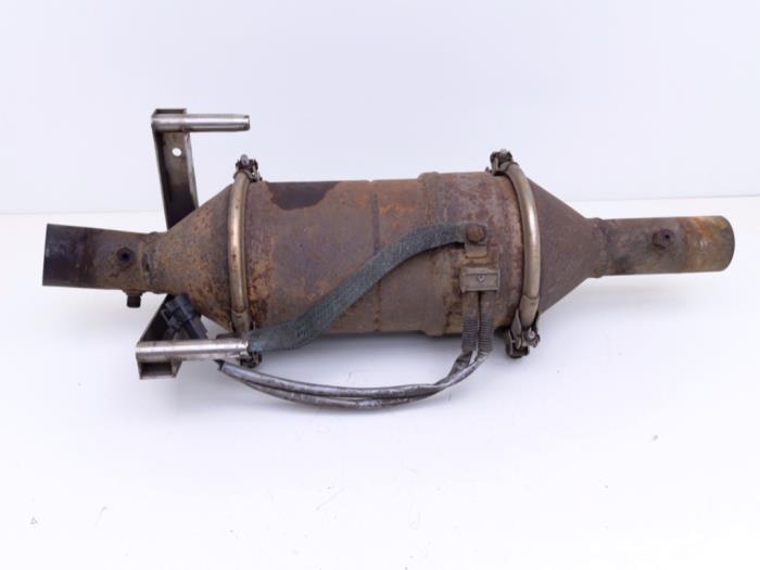 Gebruikte Roetfilter Volkswagen LT II 28/31/35 2.5 TDi Prijs € 195,00 Margeregeling aangeboden door Automaterialen Ronald Morien B.V.
