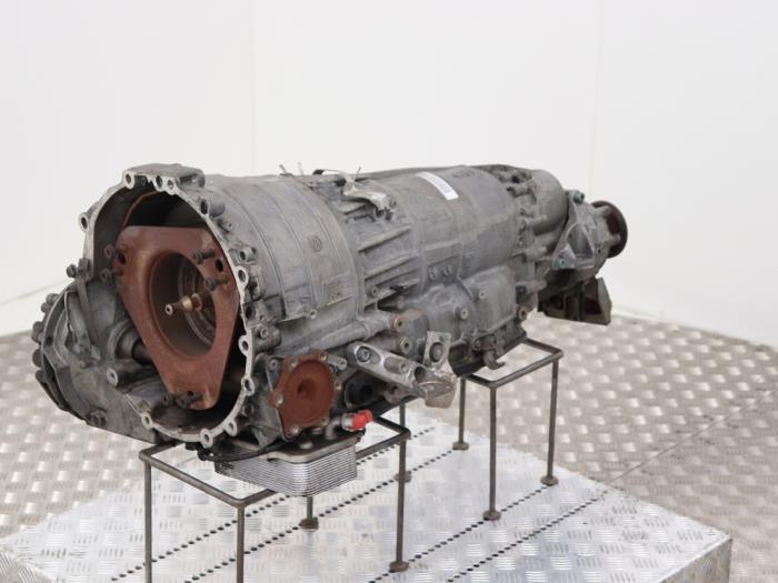 Versnellingsbak van een Audi A8 (D3) 4.2 TDI V8 32V Quattro 2006