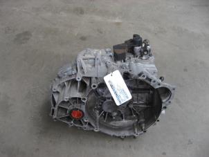 Gebruikte Automaatbak Volvo S60 I (RS/HV) 2.4 T5 20V Prijs € 850,00 Margeregeling aangeboden door Automaterialen Ronald Morien B.V.