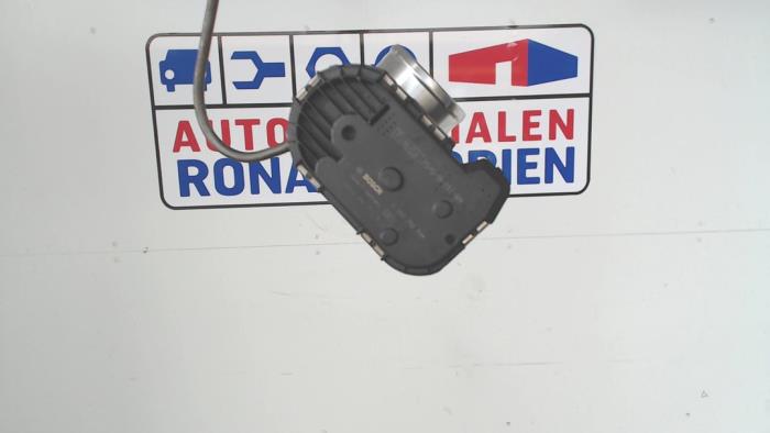 Gebruikte Gasklephuis Ford C-Max (DXA) 1.6 SCTi 16V Prijs op aanvraag aangeboden door Automaterialen Ronald Morien B.V.
