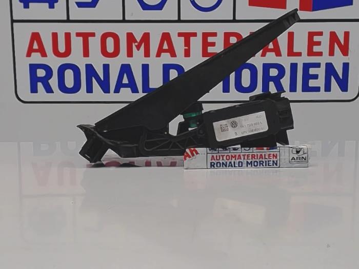 Gebruikte Gaspedaalpositie Sensor Volkswagen Passat Variant (3C5) 2.0 TDI 16V 135 Prijs € 9,99 Margeregeling aangeboden door Automaterialen Ronald Morien B.V.