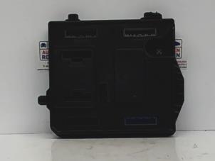 Gebruikte Computer Body Control Renault Grand Scénic III (JZ) 1.5 dCi 110 Prijs € 100,00 Margeregeling aangeboden door Automaterialen Ronald Morien B.V.