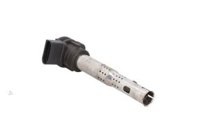 Gebruikte Bobine Volkswagen Golf V (1K1) 2.0 GTI 16V FSI Turbo Prijs € 10,00 Margeregeling aangeboden door Automaterialen Ronald Morien B.V.