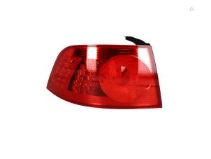 Nieuwe Achterlicht links Volkswagen Phaeton (3D) 6.0 W12 48V 4Motion Prijs € 150,00 Inclusief btw aangeboden door Automaterialen Ronald Morien B.V.