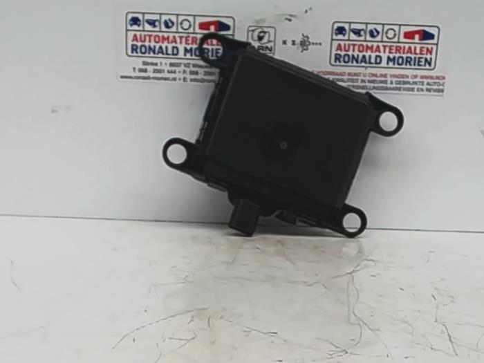 Gebruikte PDC Module Peugeot 5008 I (0A/0E) 1.6 HDiF 16V Prijs € 150,00 Margeregeling aangeboden door Automaterialen Ronald Morien B.V.