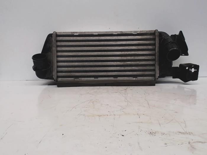 Gebruikte Intercooler Ford Ka II 1.3 TDCi 16V DPF Prijs € 70,00 Margeregeling aangeboden door Automaterialen Ronald Morien B.V.