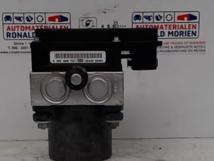 Gebruikte ABS Pomp Opel Movano 2.3 CDTi 16V FWD Prijs € 95,00 Margeregeling aangeboden door Automaterialen Ronald Morien B.V.