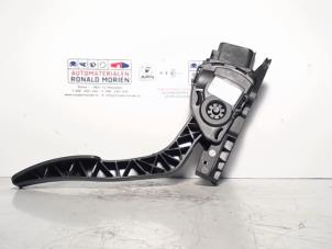 Gebruikte Gaspedaalpositie Sensor Ford Fiesta 6 (JA8) 1.6 TDCi 16V ECOnetic Prijs € 14,95 Margeregeling aangeboden door Automaterialen Ronald Morien B.V.