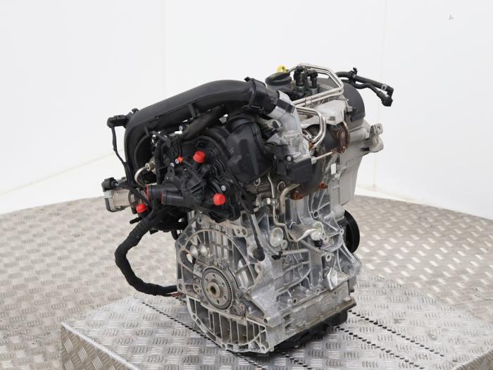 Motor van een Volkswagen Golf VI Cabrio (1K) 1.4 TSI 16V 2015