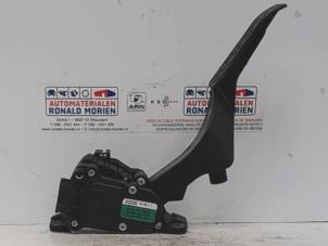 Gebruikte Gaspedaalpositie Sensor Volkswagen Transporter T5 2.0 TDI DRF Prijs € 12,40 Margeregeling aangeboden door Automaterialen Ronald Morien B.V.