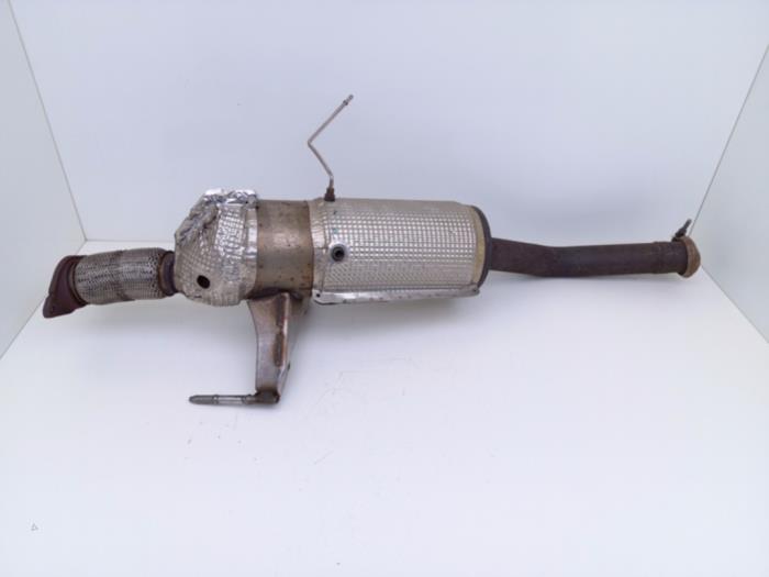 Gebruikte Roetfilter Opel Movano 2.3 CDTi 16V FWD Prijs € 895,00 Margeregeling aangeboden door Automaterialen Ronald Morien B.V.