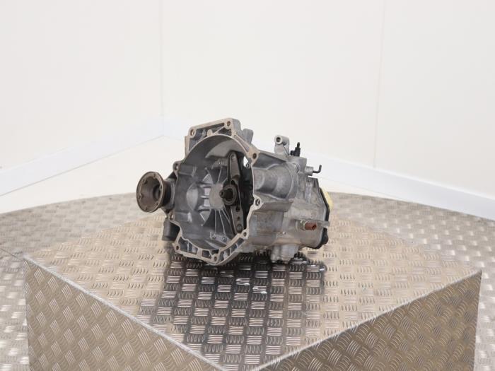 Nieuwe Versnellingsbak Volkswagen Golf Prijs € 1.028,50 Inclusief btw aangeboden door Automaterialen Ronald Morien B.V.