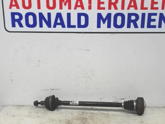 Gebruikte Steekas links-achter Audi A8 (D3) 3.0 TDI V6 24V Quattro Prijs € 45,00 Margeregeling aangeboden door Automaterialen Ronald Morien B.V.