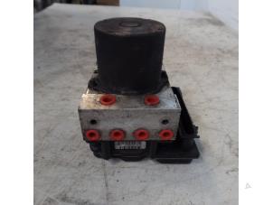 Gebruikte ABS Pomp Ford Transit 2.2 TDCi 16V Prijs € 95,00 Margeregeling aangeboden door Automaterialen Ronald Morien B.V.