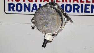 Gebruikte Vacuumpomp (Benzine) Volkswagen Golf V Variant (1K5) 2.0 GTI 16V Prijs € 70,00 Margeregeling aangeboden door Automaterialen Ronald Morien B.V.
