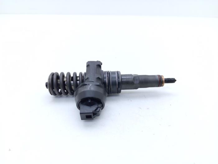 Gebruikte Verstuiver (diesel) Volkswagen Bora (1J2) 1.9 TDI 100 Prijs € 25,00 Margeregeling aangeboden door Automaterialen Ronald Morien B.V.