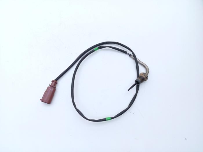 Gebruikte Uitlaat temperatuursensor Volkswagen Touran (1T3) 2.0 TDI 16V 140 Prijs € 25,00 Margeregeling aangeboden door Automaterialen Ronald Morien B.V.