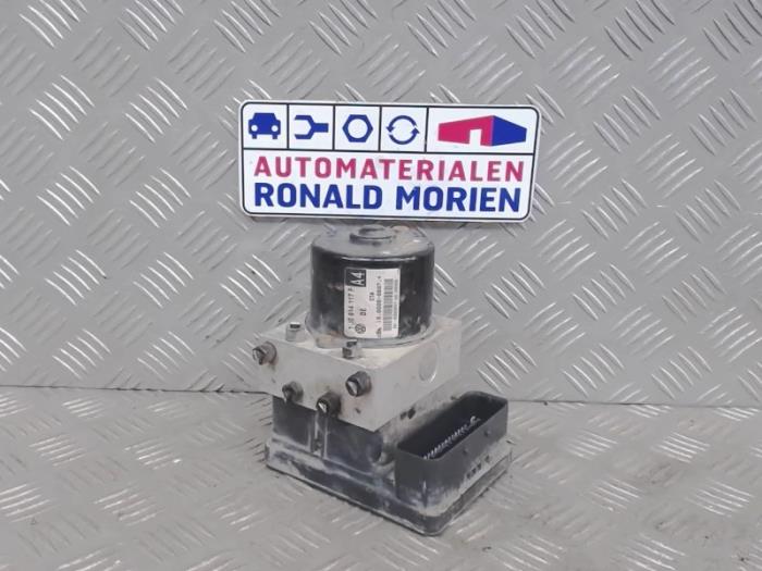 Gebruikte ABS Pomp Seat Leon (1M1) 1.6 16V Prijs € 50,00 Margeregeling aangeboden door Automaterialen Ronald Morien B.V.