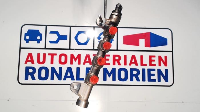 Gebruikte Brandstofverdeler Opel Insignia 2.0 CDTI 16V 130 Ecotec Prijs € 50,00 Margeregeling aangeboden door Automaterialen Ronald Morien B.V.