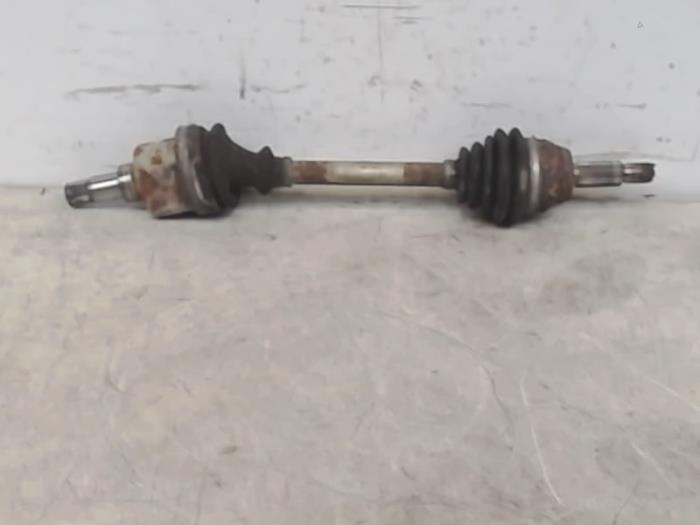 Gebruikte Steekas links-voor Ford Ka I 1.3i Prijs € 20,00 Margeregeling aangeboden door Automaterialen Ronald Morien B.V.