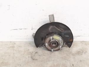 Gebruikte Asschenkel links-voor Opel Antara (LA6) 2.2 CDTI 16V 4x4 Prijs € 30,00 Margeregeling aangeboden door Automaterialen Ronald Morien B.V.