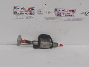 Gebruikte Brandstofpomp Elektrisch Porsche Cayenne (9PA) 3.0 TDI V6 24V Prijs € 150,00 Margeregeling aangeboden door Automaterialen Ronald Morien B.V.