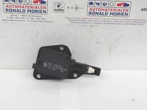 Gebruikte Diversen Austin Mini Open (R52) 1.6 16V Cooper Prijs € 25,00 Margeregeling aangeboden door Automaterialen Ronald Morien B.V.