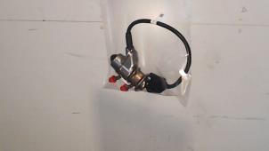 Gebruikte Injector adblue Volkswagen Transporter T6 2.0 TDI DRF Prijs € 90,75 Inclusief btw aangeboden door Automaterialen Ronald Morien B.V.