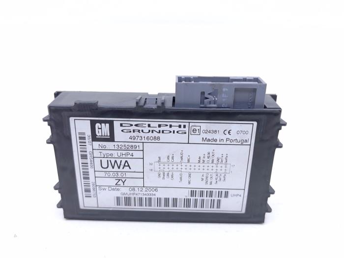 Gebruikte Telefoon Module Opel Vectra C Caravan 1.9 CDTI 120 Prijs € 25,00 Margeregeling aangeboden door Automaterialen Ronald Morien B.V.