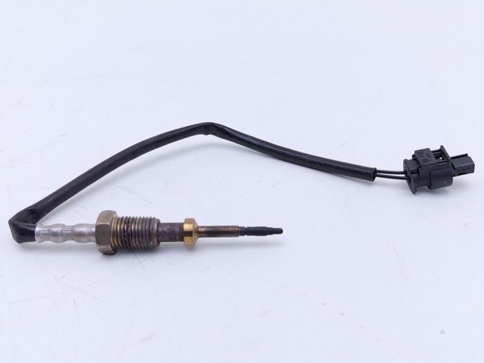 Gebruikte Uitlaat temperatuursensor BMW 1 serie (F20) 116d 2.0 16V Prijs € 29,00 Margeregeling aangeboden door Automaterialen Ronald Morien B.V.