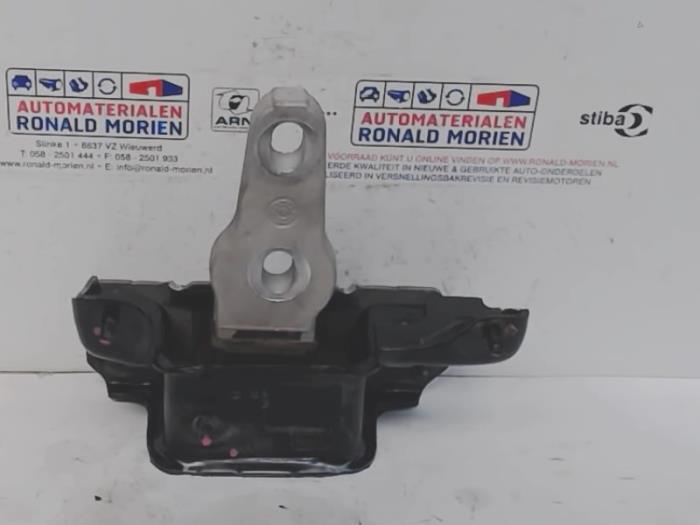 Gebruikte Versnellingsbak Steun Ford Fiesta 6 (JA8) 1.0 EcoBoost 12V Sport Prijs € 25,00 Margeregeling aangeboden door Automaterialen Ronald Morien B.V.