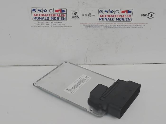 Gebruikte Computer Diversen Volkswagen Scirocco (137/13AD) 2.0 TDI 16V Prijs € 29,00 Margeregeling aangeboden door Automaterialen Ronald Morien B.V.