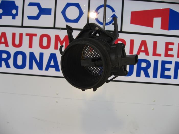 Gebruikte Luchthoeveelheidsmeter Mercedes E (W211) 5.4 E-55 AMG V8 24V Prijs € 100,00 Margeregeling aangeboden door Automaterialen Ronald Morien B.V.