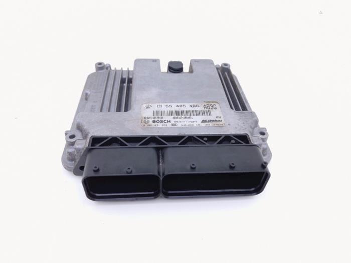Gebruikte Computer Motormanagement Opel Zafira Tourer (P12) 2.0 CDTI 16V 130 Ecotec Prijs € 49,00 Margeregeling aangeboden door Automaterialen Ronald Morien B.V.