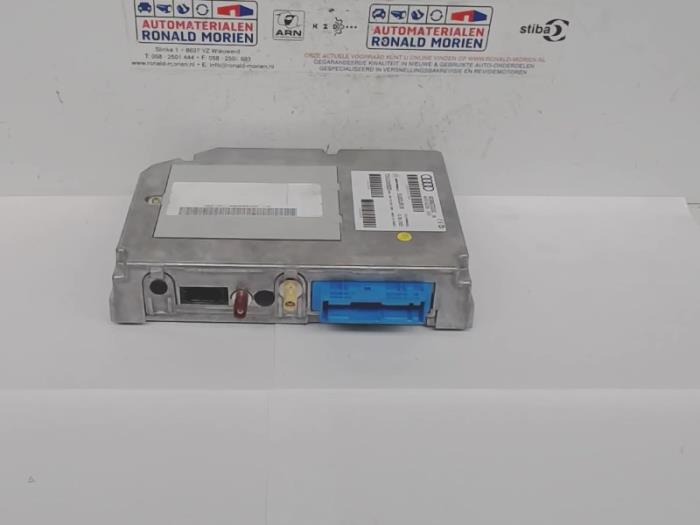 Gebruikte Module Telefoon Audi A8 (D3) 4.2 TDI V8 32V Quattro Prijs € 125,00 Margeregeling aangeboden door Automaterialen Ronald Morien B.V.