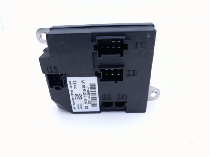 Gebruikte Bodycontrol Module Mercedes E (W211) 2.2 E-220 CDI 16V Prijs € 35,00 Margeregeling aangeboden door Automaterialen Ronald Morien B.V.