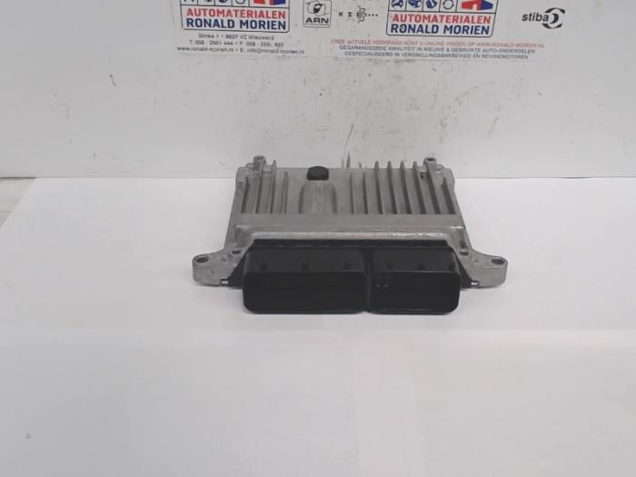 Gebruikte Computer Motormanagement Mercedes E (W211) 2.2 E-220 CDI 16V Prijs € 225,00 Margeregeling aangeboden door Automaterialen Ronald Morien B.V.