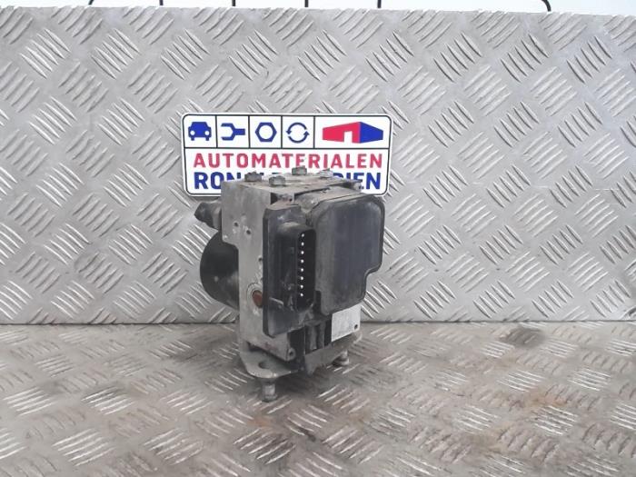 Gebruikte ABS Pomp Mercedes A (W168) 1.6 A-160 Prijs € 50,00 Margeregeling aangeboden door Automaterialen Ronald Morien B.V.