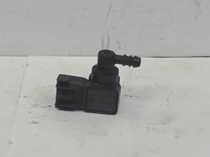 Gebruikte Vacuum Relais Ford Fiesta 6 (JA8) 1.0 EcoBoost 12V 100 Prijs € 20,00 Margeregeling aangeboden door Automaterialen Ronald Morien B.V.