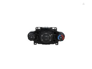 Gebruikte Chaufage Bedieningspaneel Ford Fiesta 6 (JA8) 1.0 EcoBoost 12V 100 Prijs € 39,00 Margeregeling aangeboden door Automaterialen Ronald Morien B.V.