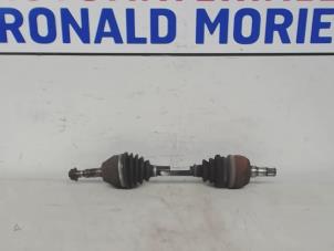 Gebruikte Aandrijfas links-voor Opel Astra H SW (L35) 1.7 CDTi 16V Prijs € 20,00 Margeregeling aangeboden door Automaterialen Ronald Morien B.V.