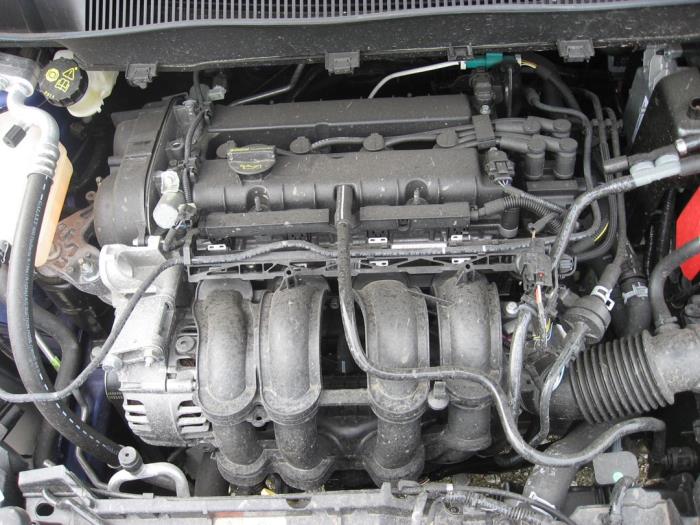 Motor van een Ford B-Max 2015