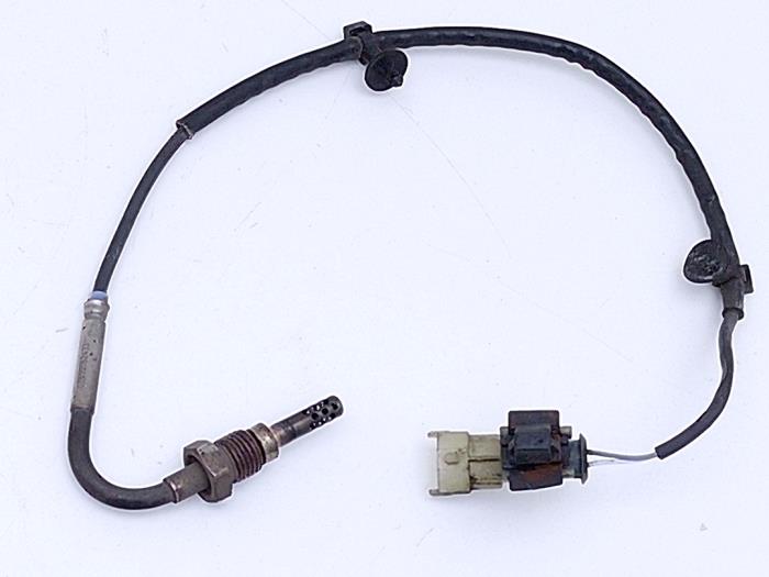Gebruikte Uitlaat temperatuursensor Opel Zafira (M75) 1.7 CDTi 16V Prijs € 39,00 Margeregeling aangeboden door Automaterialen Ronald Morien B.V.