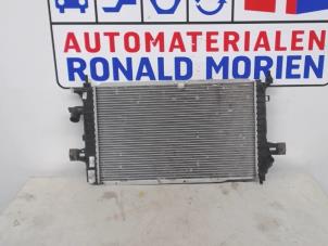Gebruikte Radiateur Opel Zafira (M75) 1.7 CDTi 16V Prijs € 40,00 Margeregeling aangeboden door Automaterialen Ronald Morien B.V.