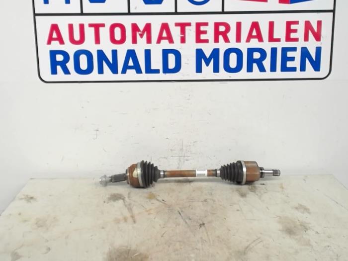 Gebruikte Steekas links-voor Ford Fiesta 6 (JA8) 1.0 EcoBoost 12V 125 Prijs € 20,00 Margeregeling aangeboden door Automaterialen Ronald Morien B.V.