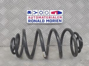 Gebruikte Veerschroef achter Opel Astra Prijs € 60,00 Margeregeling aangeboden door Automaterialen Ronald Morien B.V.