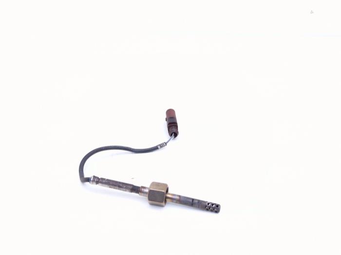 Gebruikte Uitlaat temperatuursensor Volkswagen Crafter 2.5 TDI 30/32/35 Prijs € 40,00 Margeregeling aangeboden door Automaterialen Ronald Morien B.V.